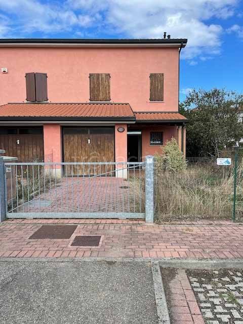 casa indipendente in vendita a Carpi in zona Fossoli