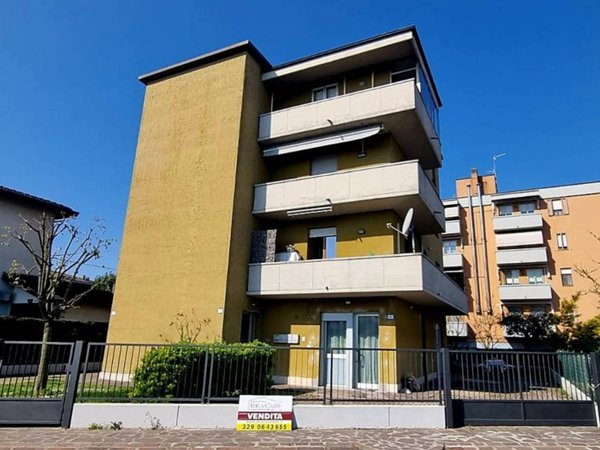 appartamento in vendita a Carpi in zona Cortile