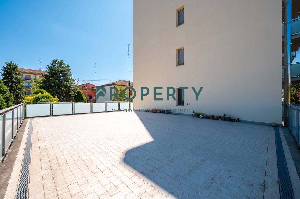 appartamento in vendita a Carpi in zona Centro Storico