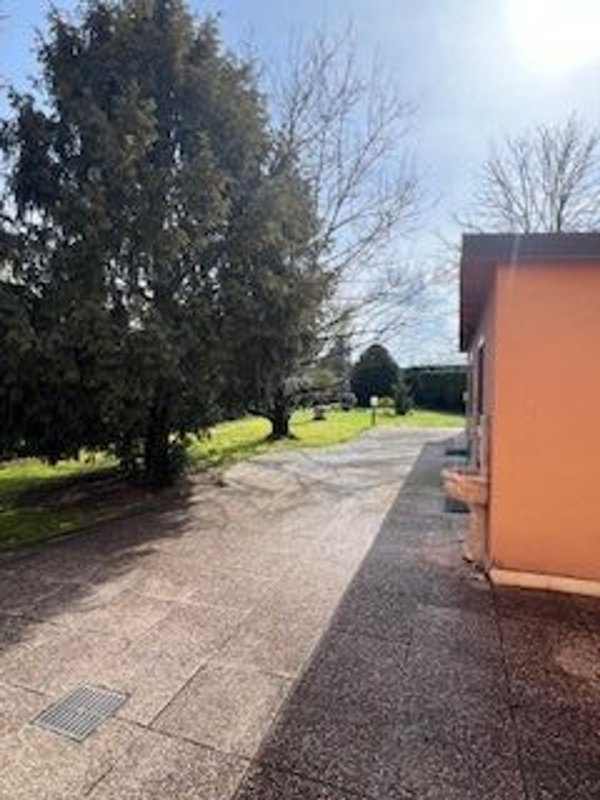 casa indipendente in vendita a Carpi