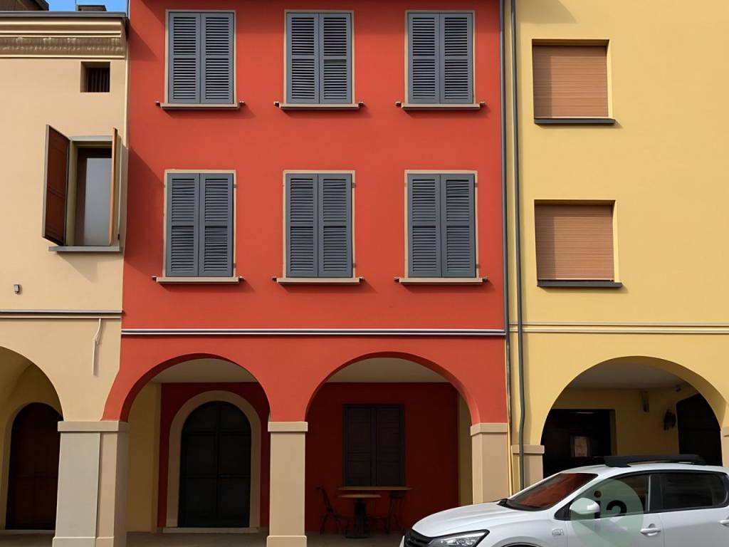 appartamento in vendita a Carpi in zona Centro Storico
