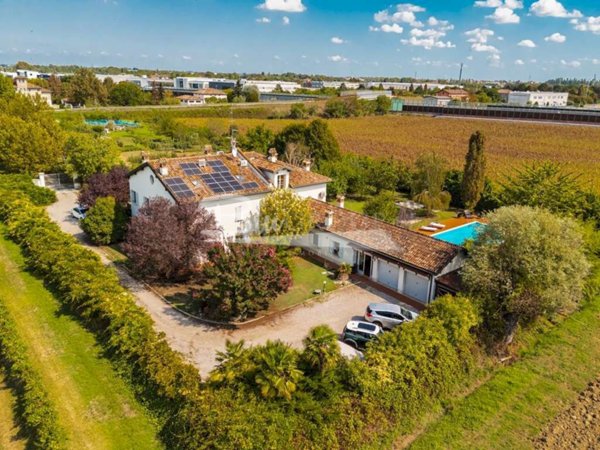 casa semindipendente in affitto a Carpi in zona Centro Storico
