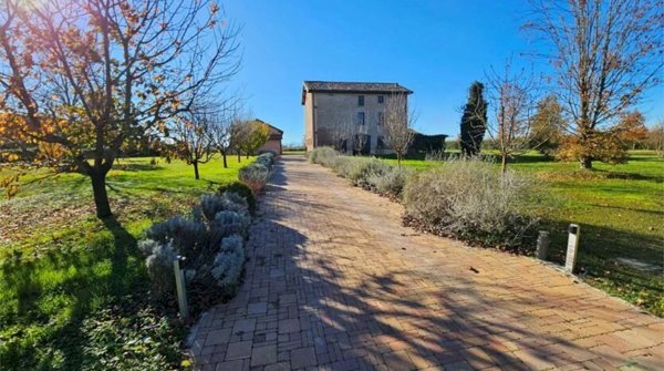 casa indipendente in vendita a Carpi