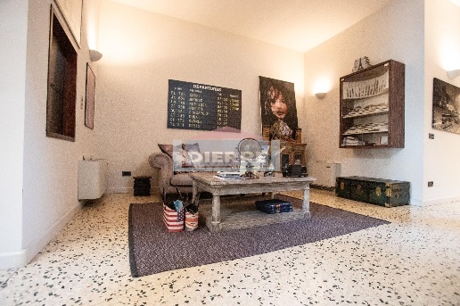 casa indipendente in vendita a Carpi in zona Centro Storico