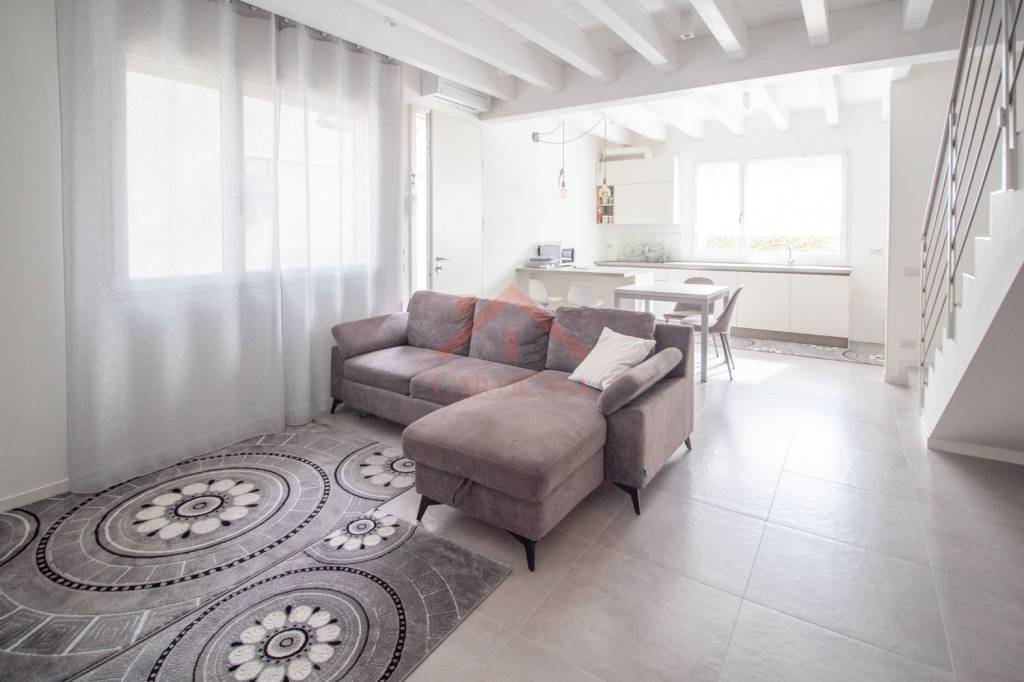 casa indipendente in vendita a Carpi in zona Fossoli