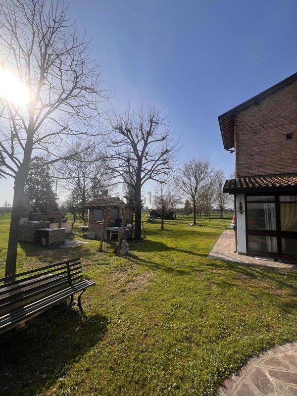 casa indipendente in vendita a Carpi in zona Santa Croce