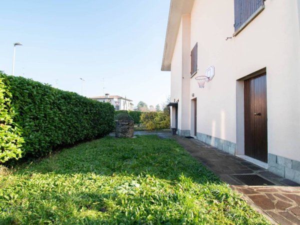 casa indipendente in vendita a Carpi in zona Fossoli