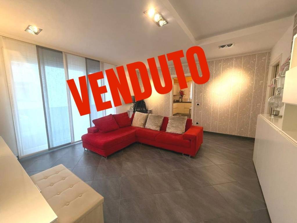 appartamento in vendita a Carpi in zona Centro Storico