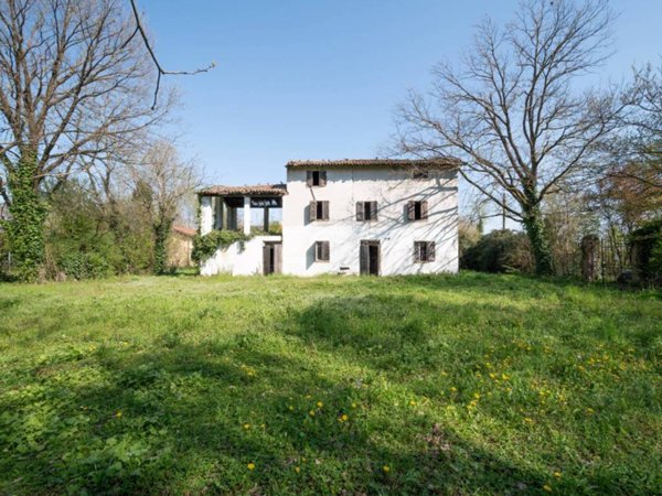 casa indipendente in vendita a Carpi in zona Budrione