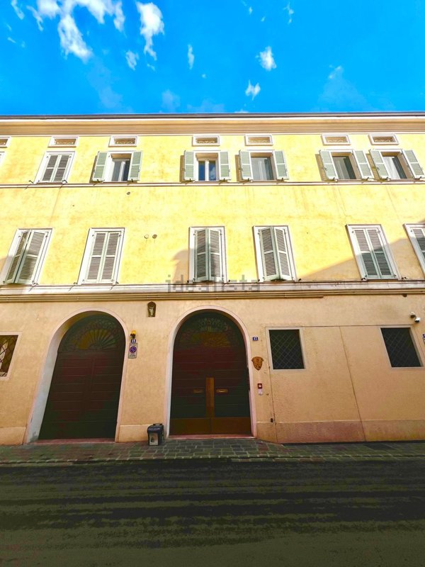 appartamento in vendita a Carpi in zona Centro Storico