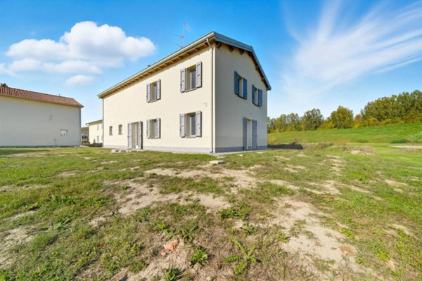 casa indipendente in vendita a Carpi in zona Cortile
