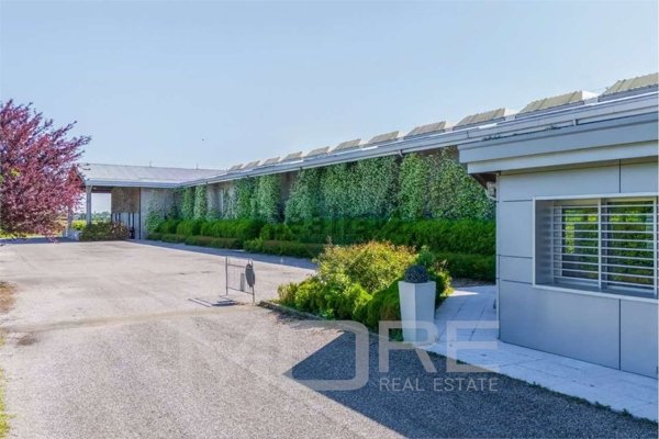 capannone in vendita a Carpi