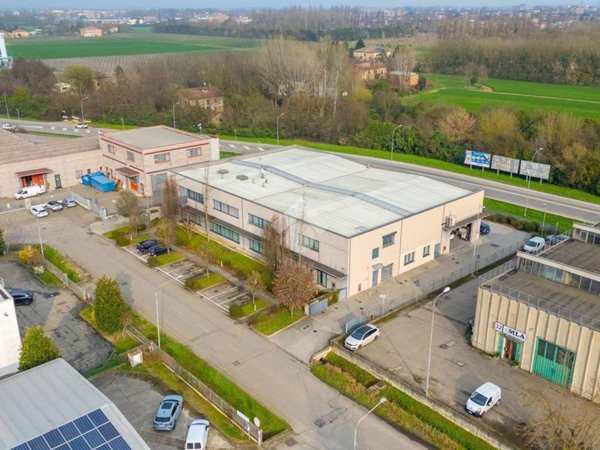 capannone in vendita a Carpi in zona San Marino