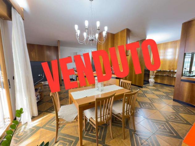 appartamento in vendita a Carpi in zona Centro Storico