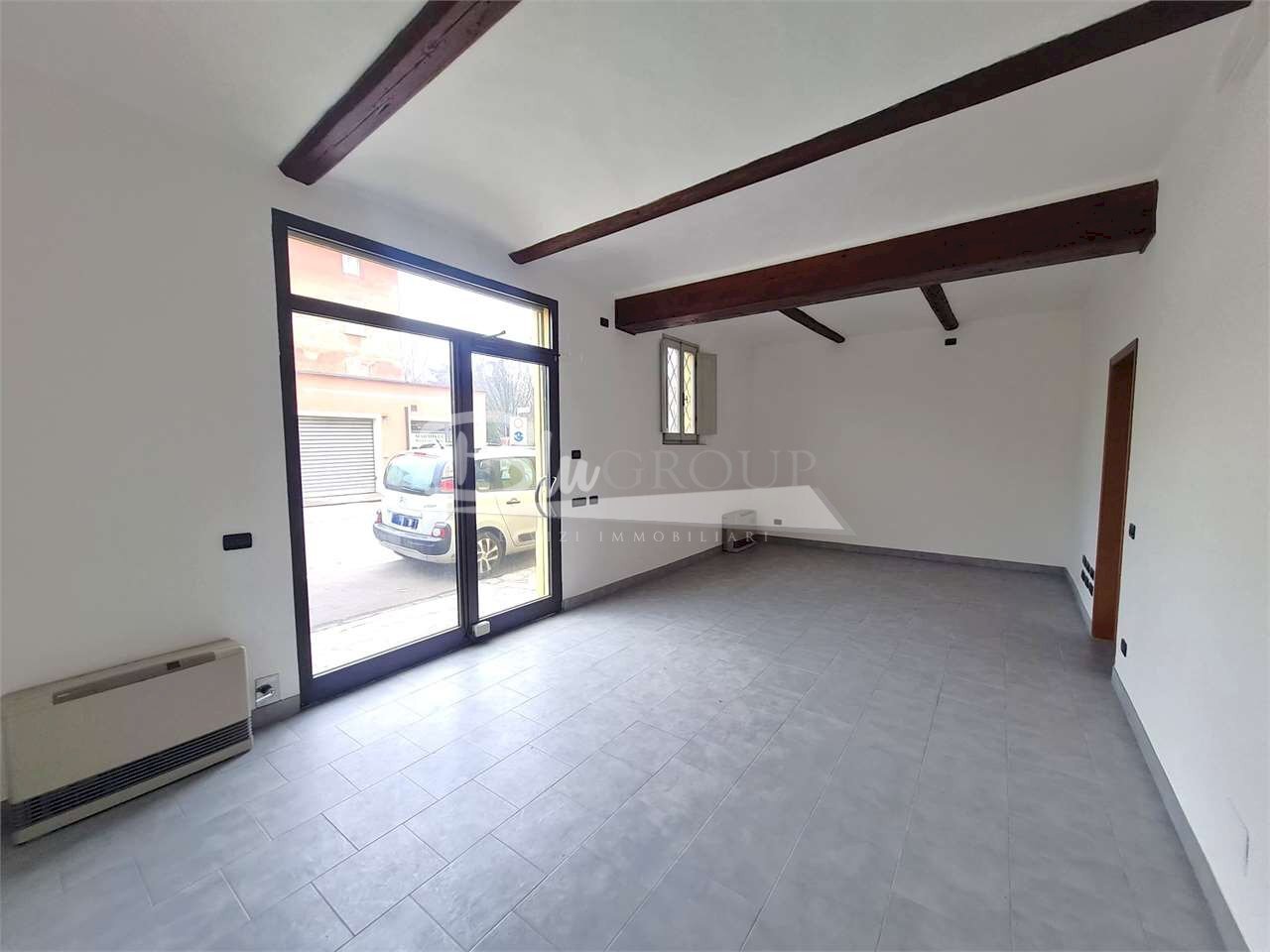 negozio in vendita a Carpi