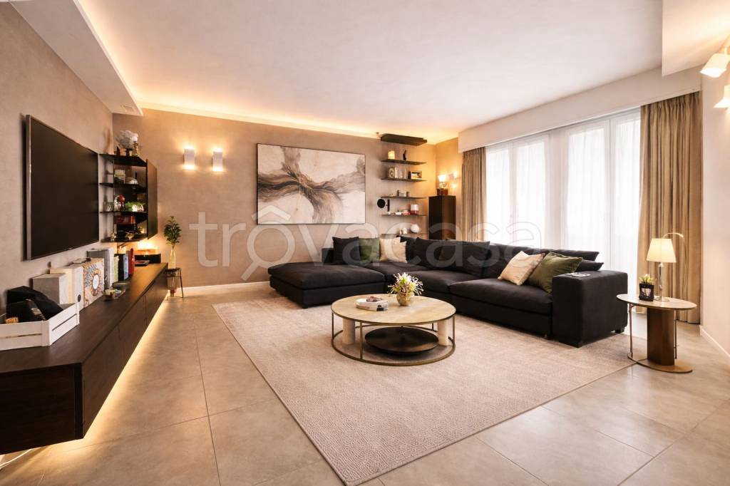 appartamento in vendita a Carpi in zona Centro Storico