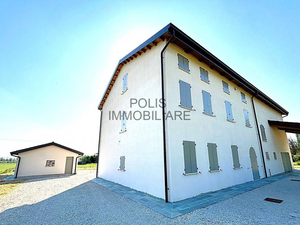 casa indipendente in vendita a Carpi