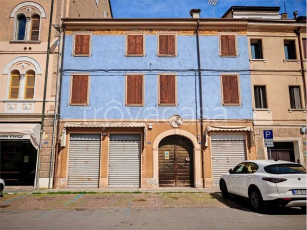 appartamento in vendita a Carpi in zona Centro Storico