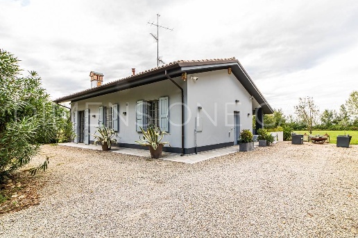 casa indipendente in vendita a Carpi in zona Fossoli