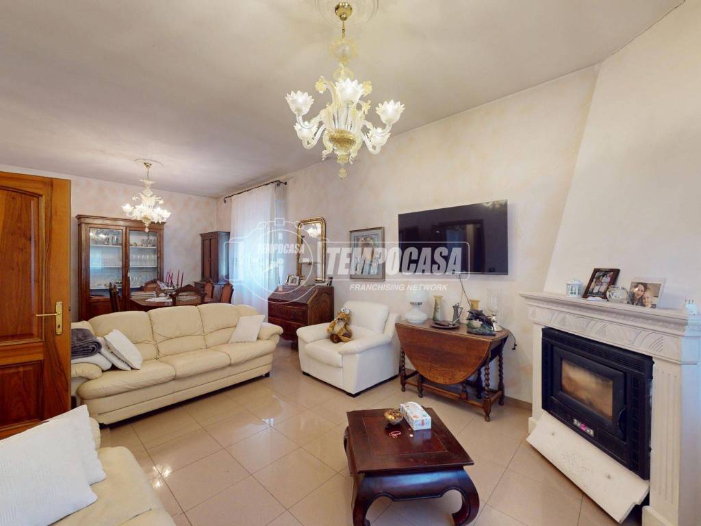 appartamento in vendita a Carpi in zona Quartirolo