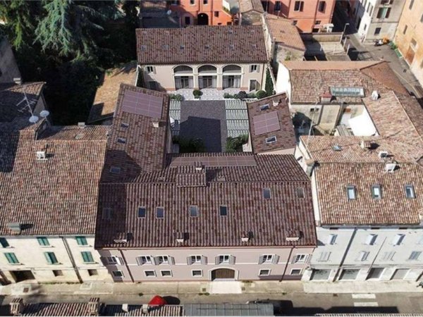 appartamento in vendita a Carpi in zona Centro Storico