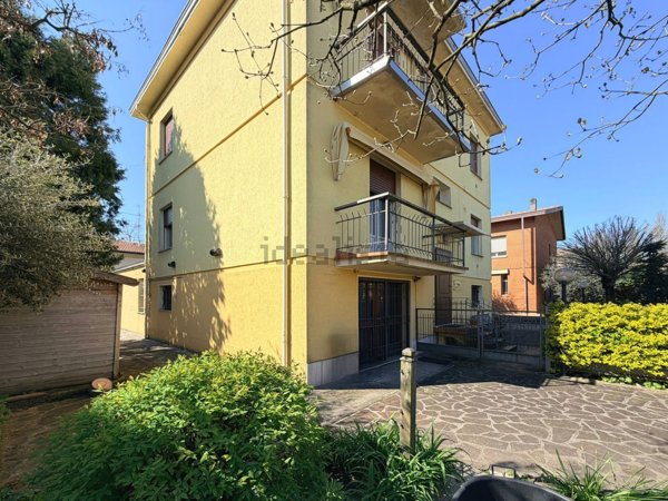 casa indipendente in vendita a Carpi in zona San Marino