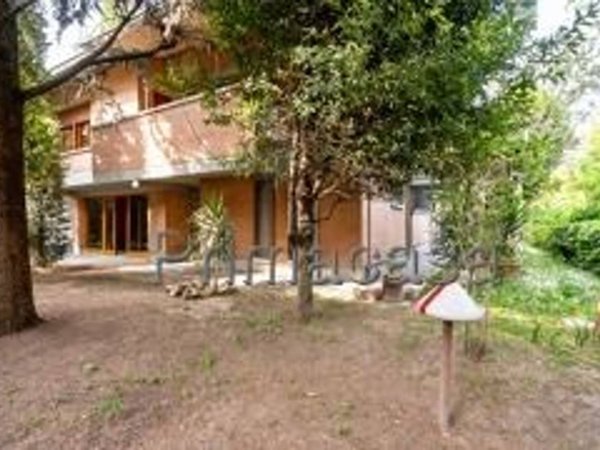 casa indipendente in vendita a Carpi