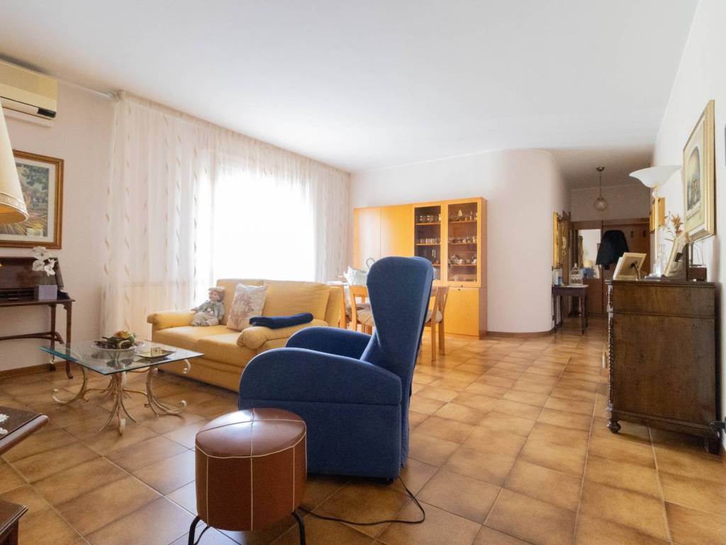 appartamento in vendita a Carpi in zona Quartirolo