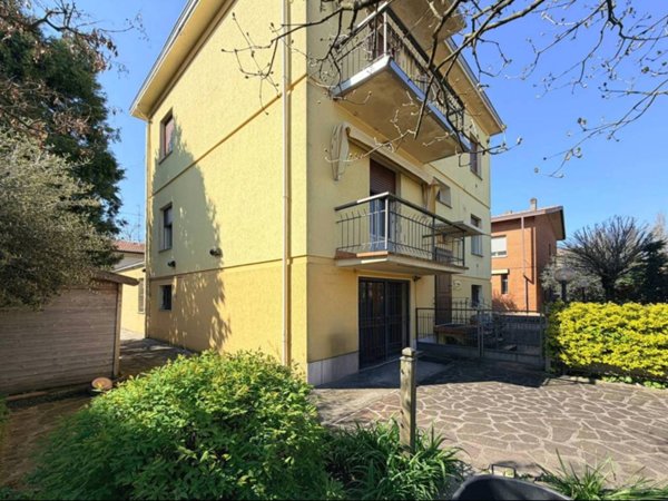 casa indipendente in vendita a Carpi in zona San Marino