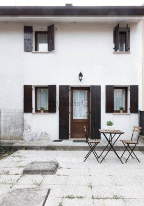 casa indipendente in vendita a Carpi