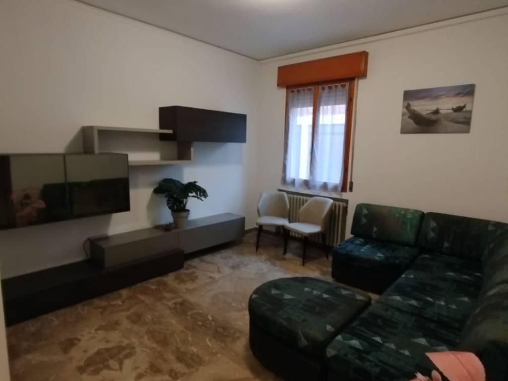 casa indipendente in vendita a Carpi