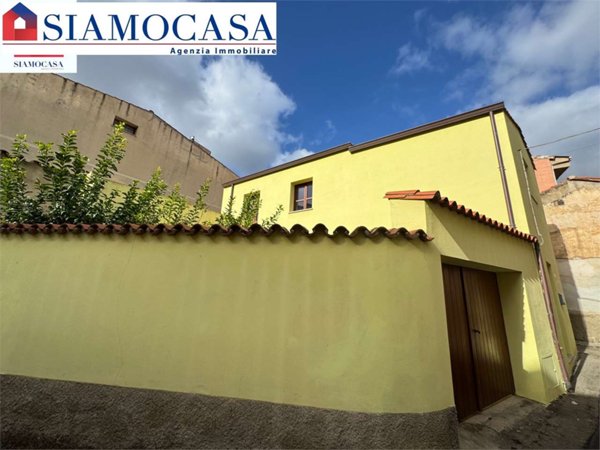 casa indipendente in vendita a Carpi in zona Cortile