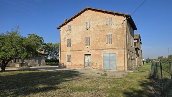 casa indipendente in vendita a Carpi in zona Gargallo
