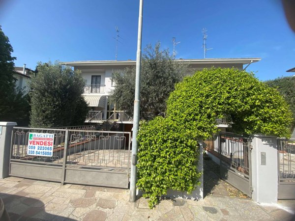 casa indipendente in vendita a Carpi in zona Cibeno Pile