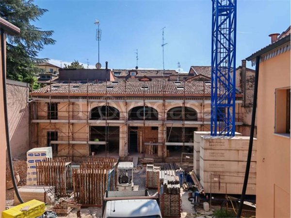 appartamento in vendita a Carpi in zona Centro Storico