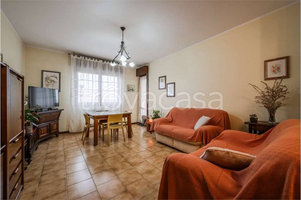 appartamento in vendita a Carpi in zona Cortile