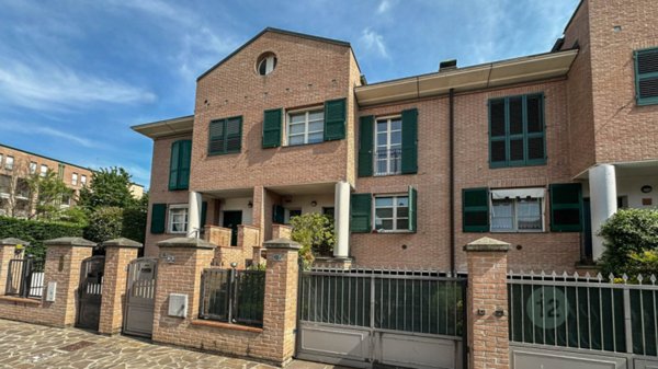 casa indipendente in vendita a Carpi