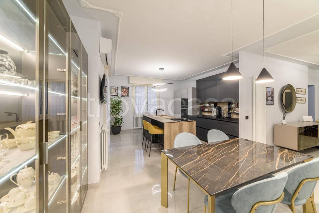 casa indipendente in vendita a Carpi
