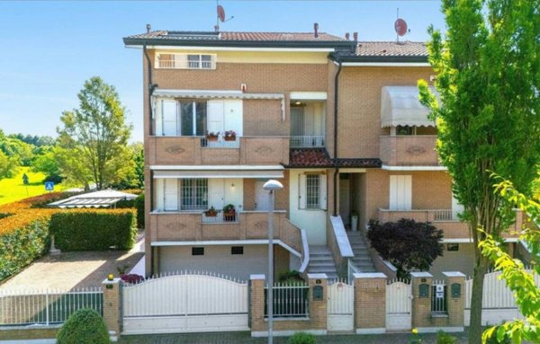 casa indipendente in vendita a Carpi