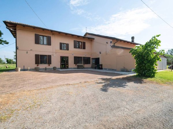 casa indipendente in vendita a Carpi in zona Budrione