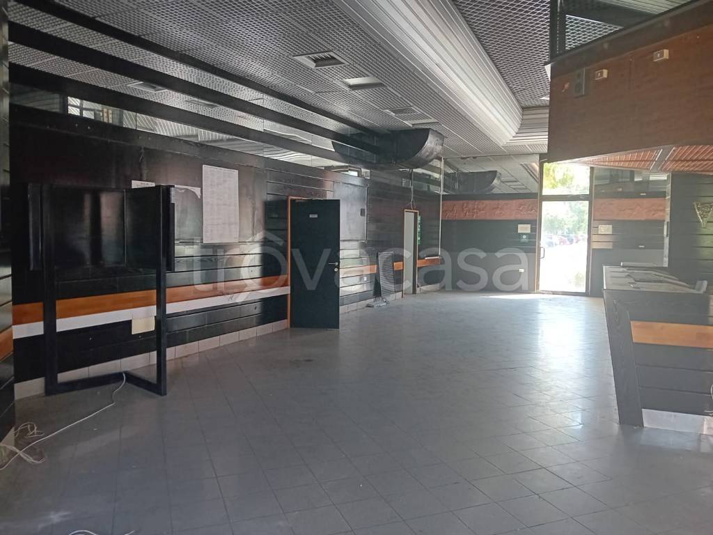 negozio in vendita a Carpi