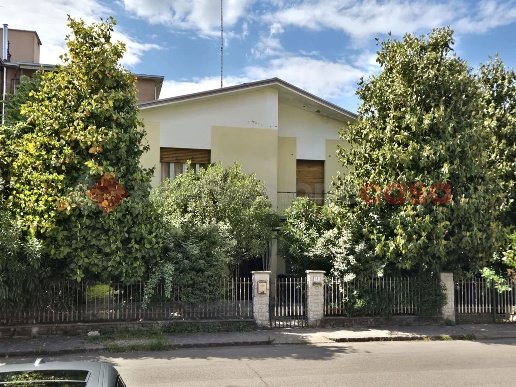 casa indipendente in vendita a Carpi