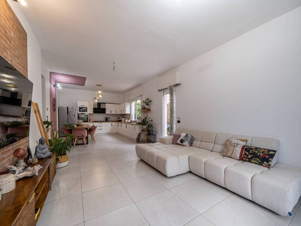 casa indipendente in vendita a Carpi