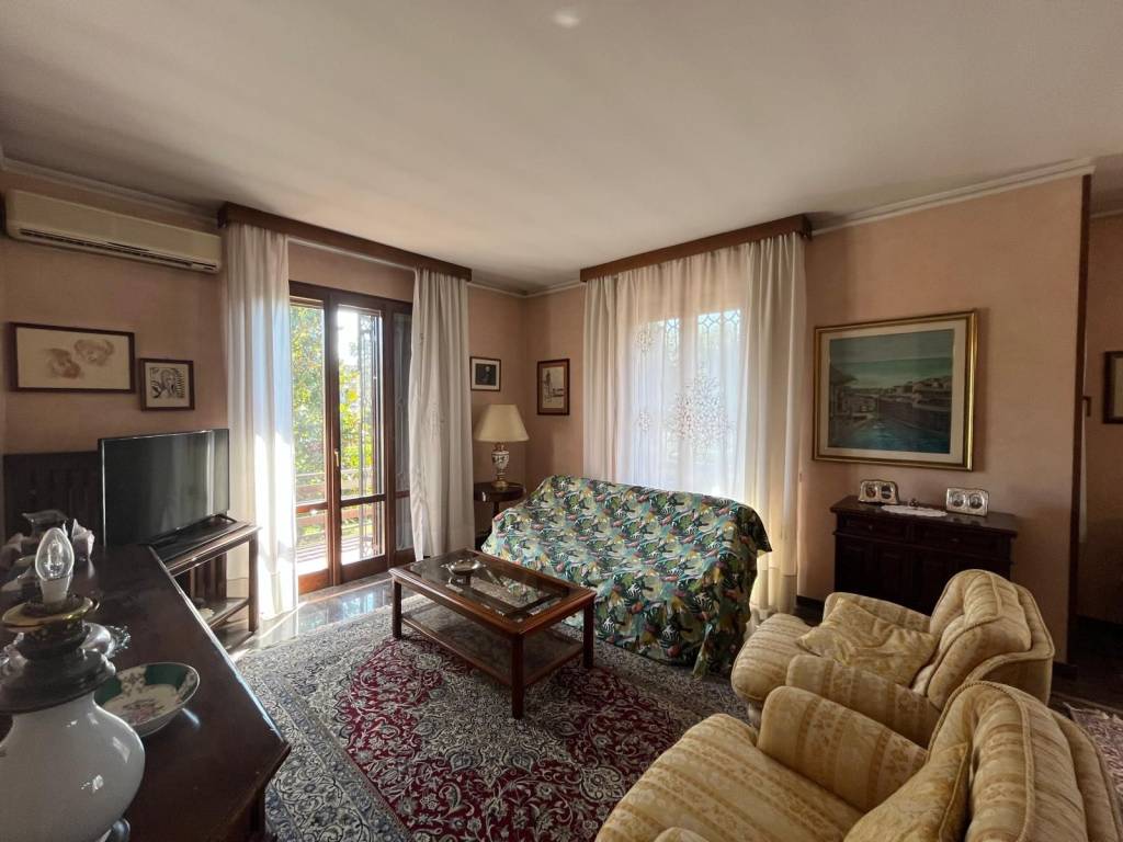 casa indipendente in vendita a Carpi in zona Fossoli
