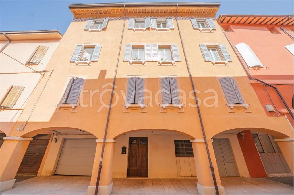appartamento in vendita a Carpi in zona Centro Storico