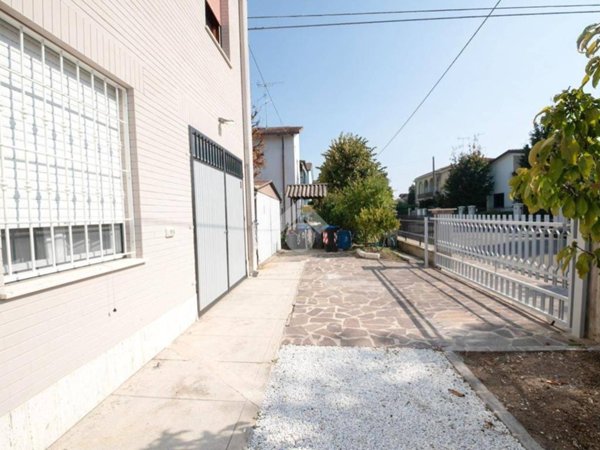 appartamento in vendita a Carpi in zona Budrione