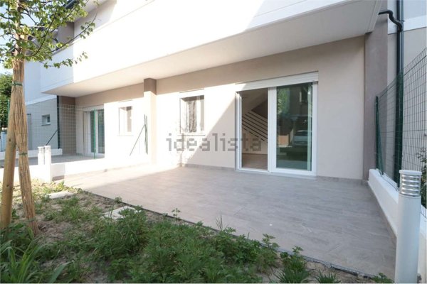 casa indipendente in vendita a Carpi