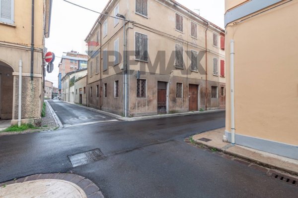 casa indipendente in vendita a Carpi