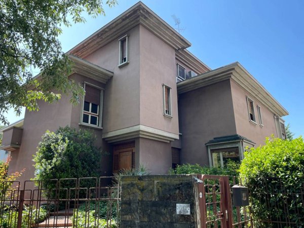 casa indipendente in vendita a Carpi