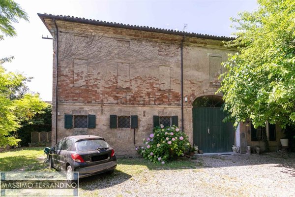 casa indipendente in vendita a Carpi in zona Budrione